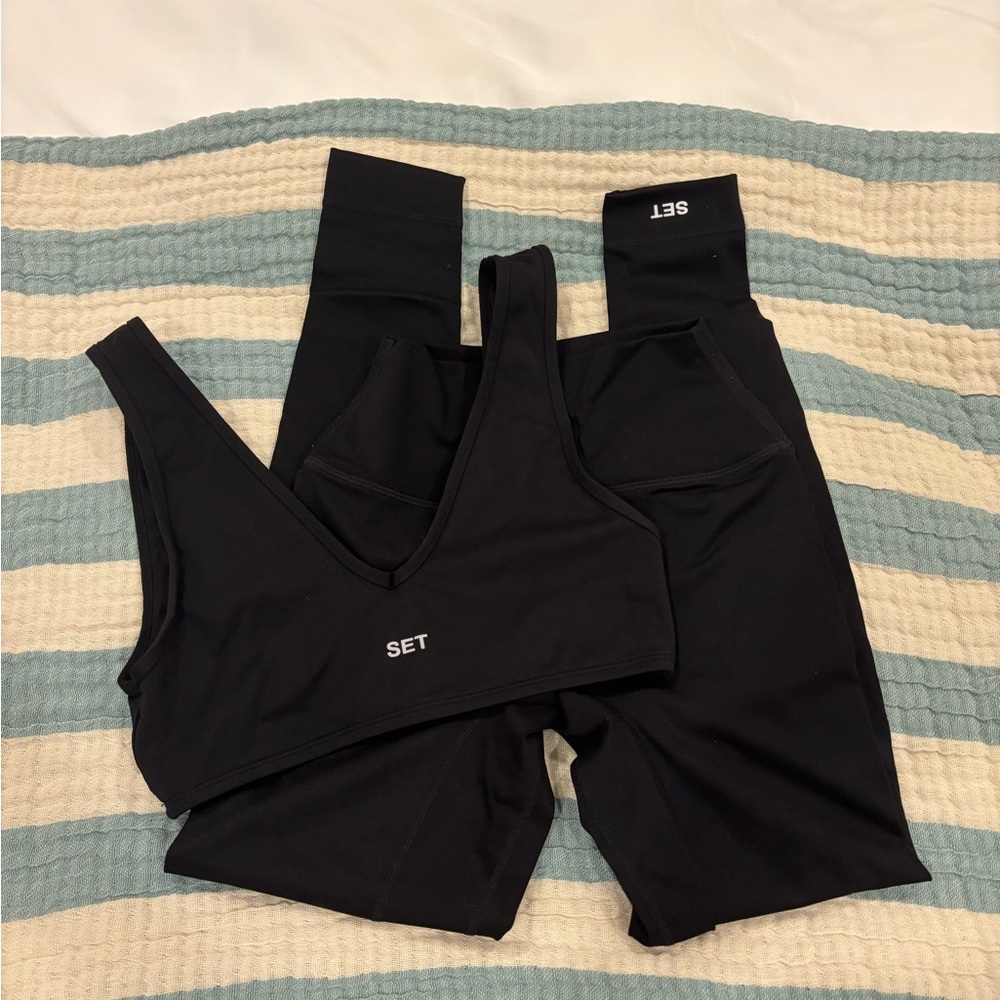 SET Active Black sportbody Sports Bra and Leggings Set